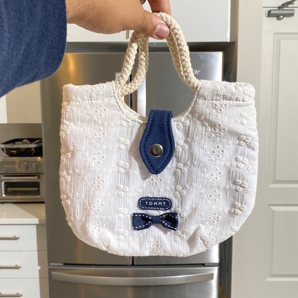 Tommy Hilfiger Lace Bag Small White with Rope handles Brand New Never been used - Picture 6 of 13